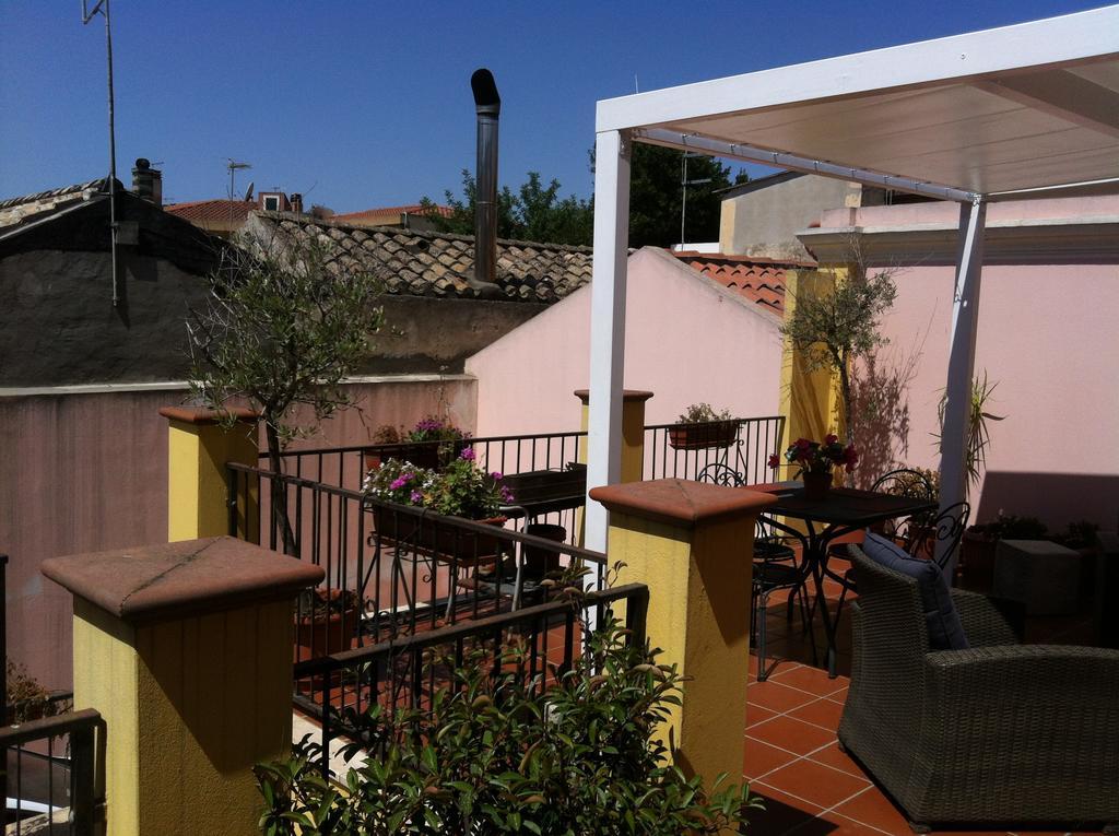 Pauli'S Holiday House Monserrato Exterior photo